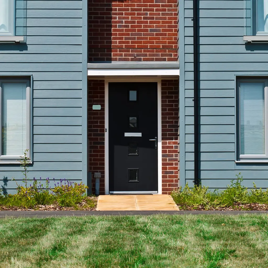 windaes-door-ukhome-exterior windows